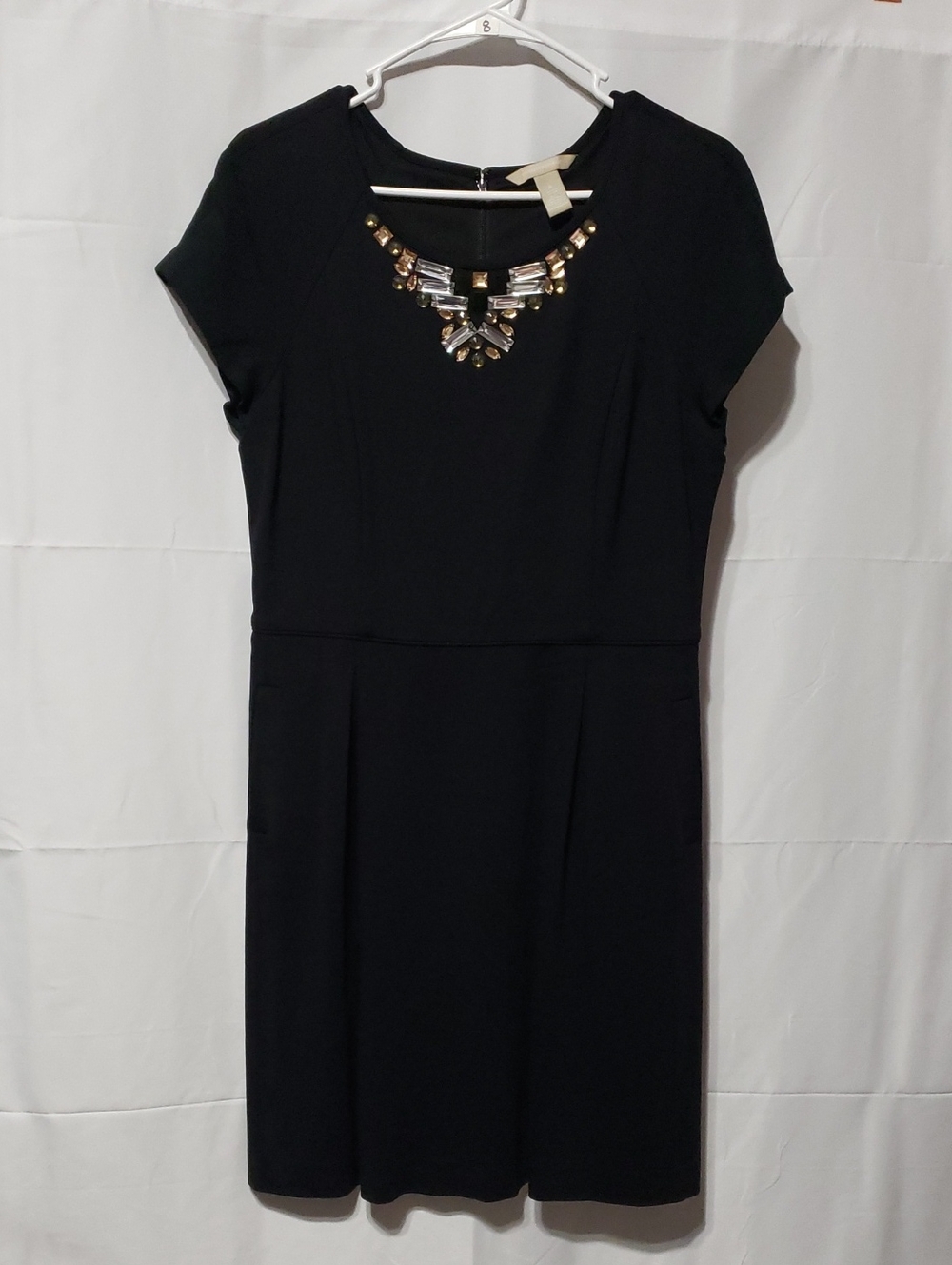 Banana Republic Black Jeweled Neckline Cap-Sleeve Dress. Size: 8